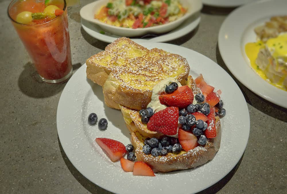 scrambled jake's french toast with berries